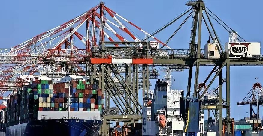 巴拿马撕毁中企港口合同，转头就喊“别查了”！这波操作看笑了

巴拿马最近急眼了。