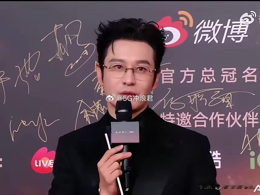 赵丽颖也有点虚不是说自己演技不行而是拍《造城者》的时候黄晓明口碑好好的，没拍完，