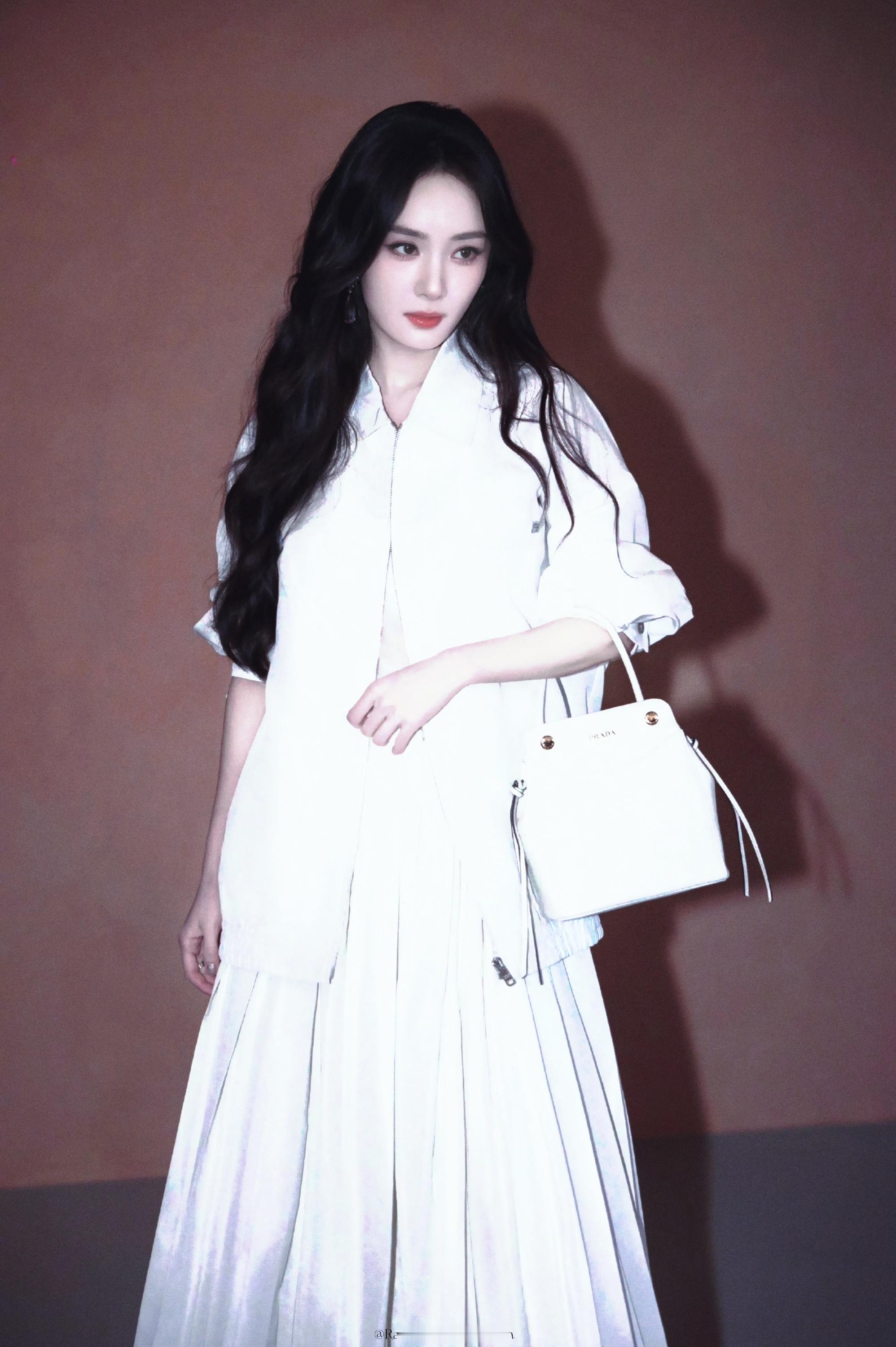PRADA女王｜杨幂 