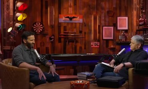 美国退役老兵急了：我们必须不惜一切代价打赢伊朗，不然中国就会吸取教训
 
当地时