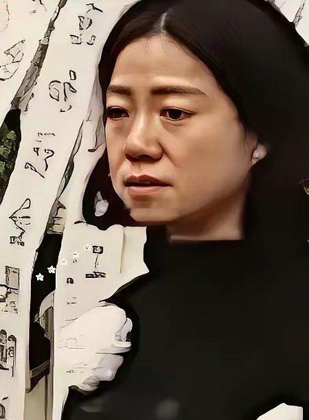 眼泪可以骗人，但是悲伤溢于言表，相信翁帆崇拜及爱！ ​​​