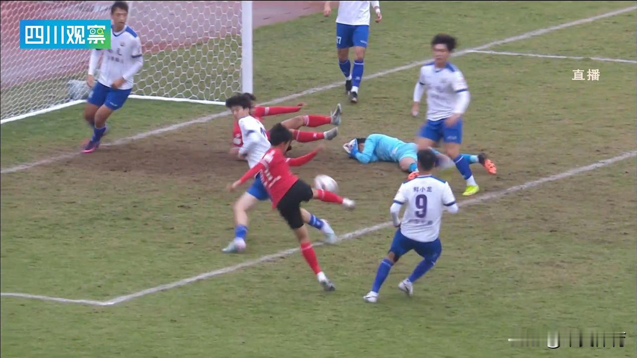 在今年下午进行的川超联赛第八轮比赛中！达州川汉子主场以1:2不败南充丝绸源点队！