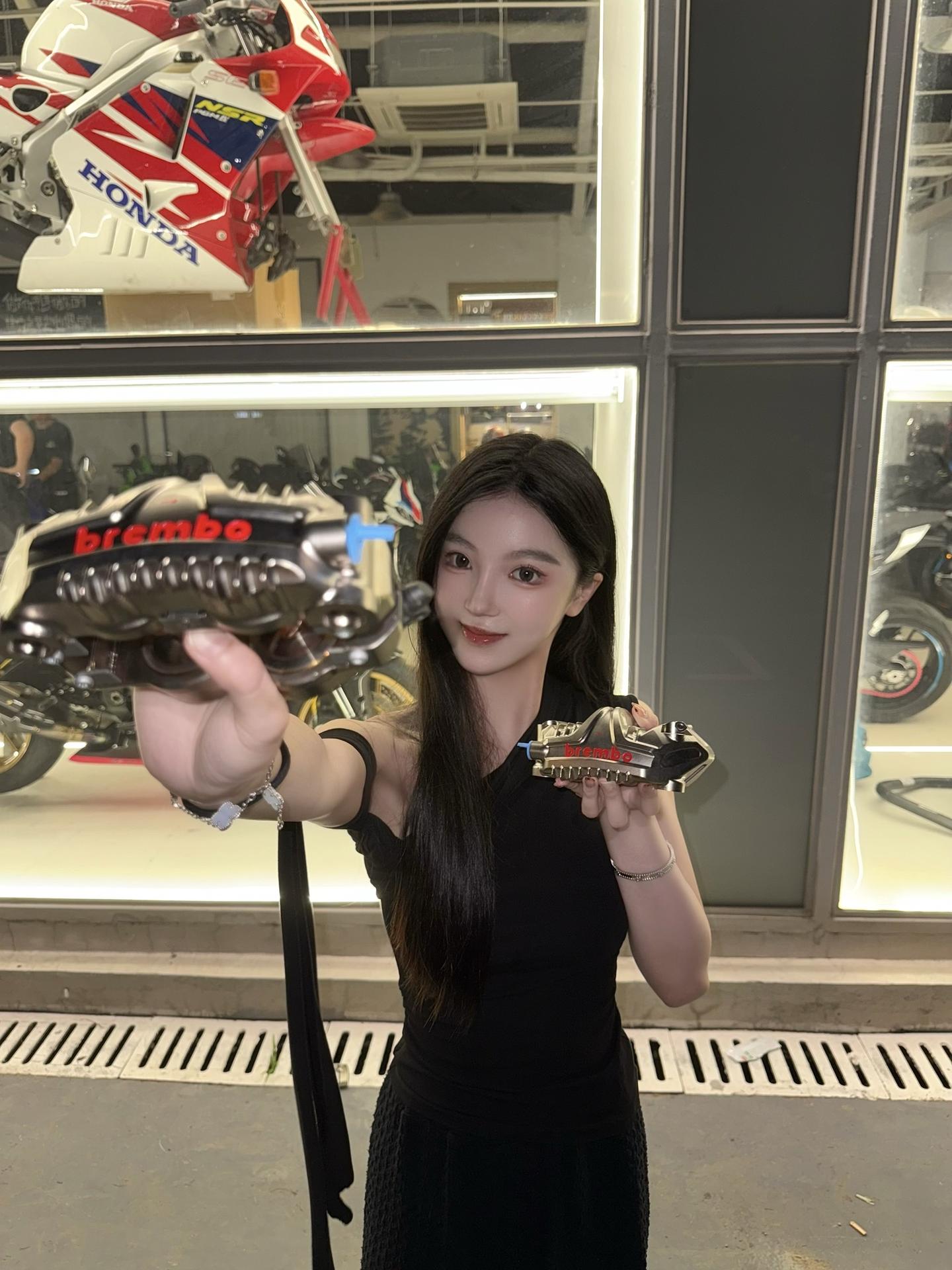 卡钳嘛 够用就行 不用非得上LM