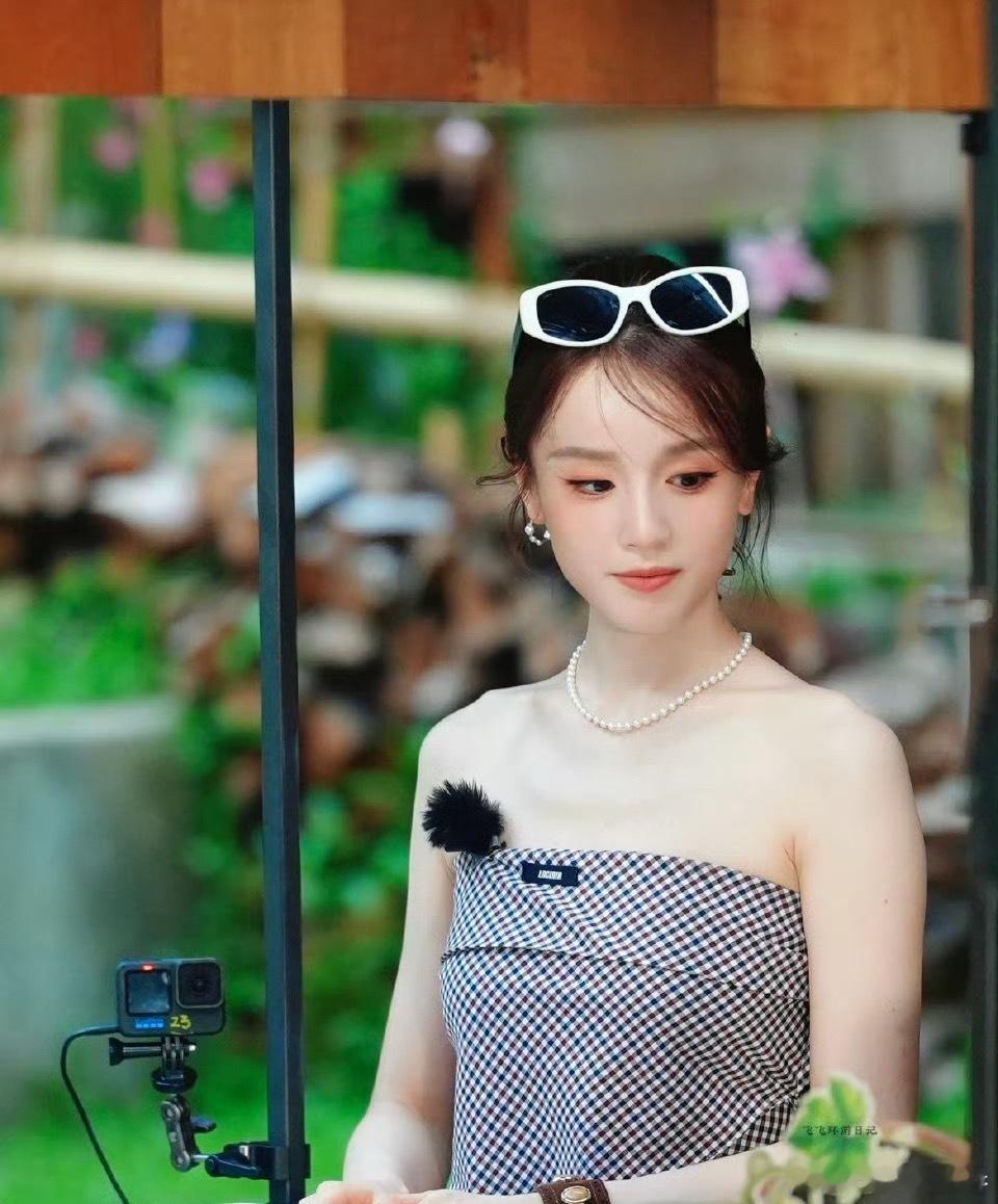 张雅琪 湖南卫视下场省流： 张雅琪全肯定。我的天呐，🥭以前这些中餐厅啊，花少啊