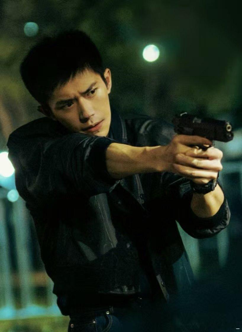 演员过硬了才敢怼脸拍怼脸拍最考验演员功底，易烊千玺完美驾驭！每一帧都充满故事感，