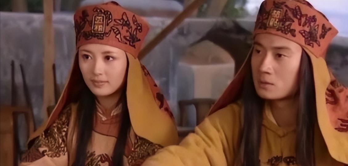 18岁当兵，穷得连给亲妈买棺材的钱都没有，只能用草席裹尸下葬。9年后，这个湖南穷