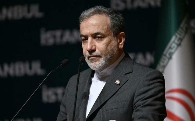 伊朗外长说了一句“令美国深感不安的话”！3月5日，伊朗外长阿拉格齐说，美国在国际