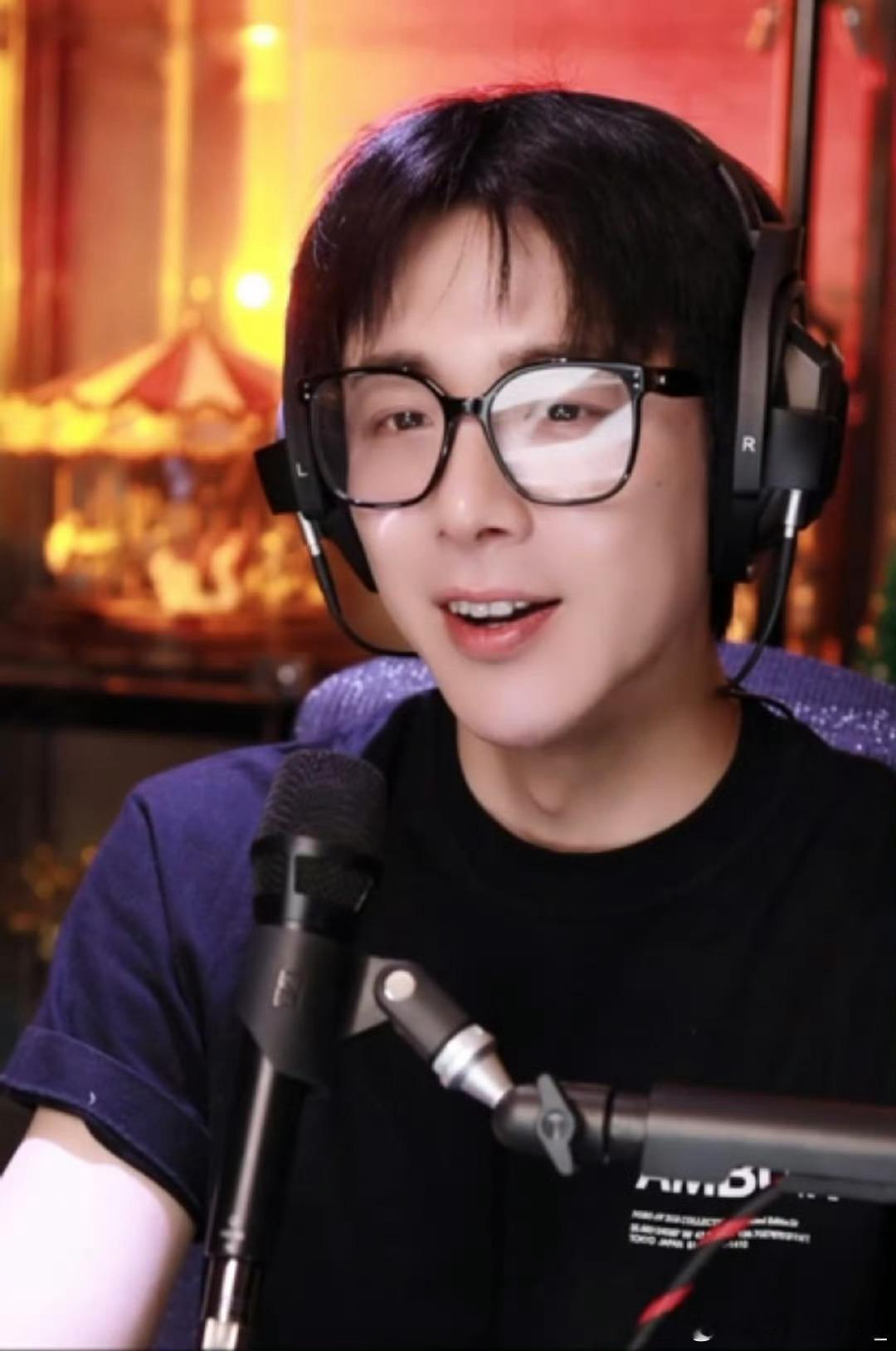#刘宇宁直播说没有活了##刘宇宁[超话]#没有活了，这不就是可以开始专心搞搞音乐