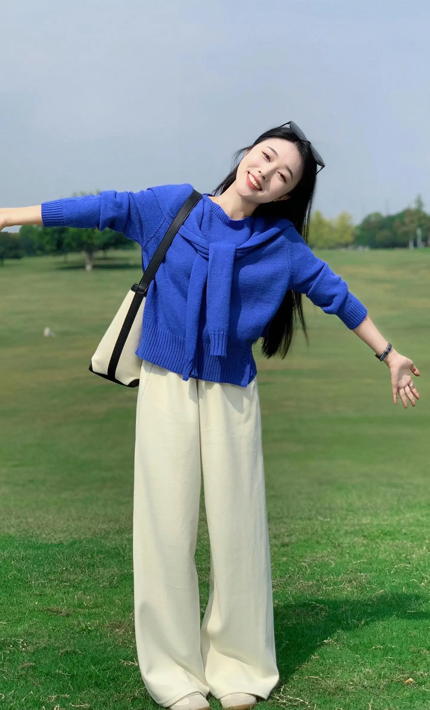 秋日温柔慵懒松弛感look~🍂。蓝色好显白💙