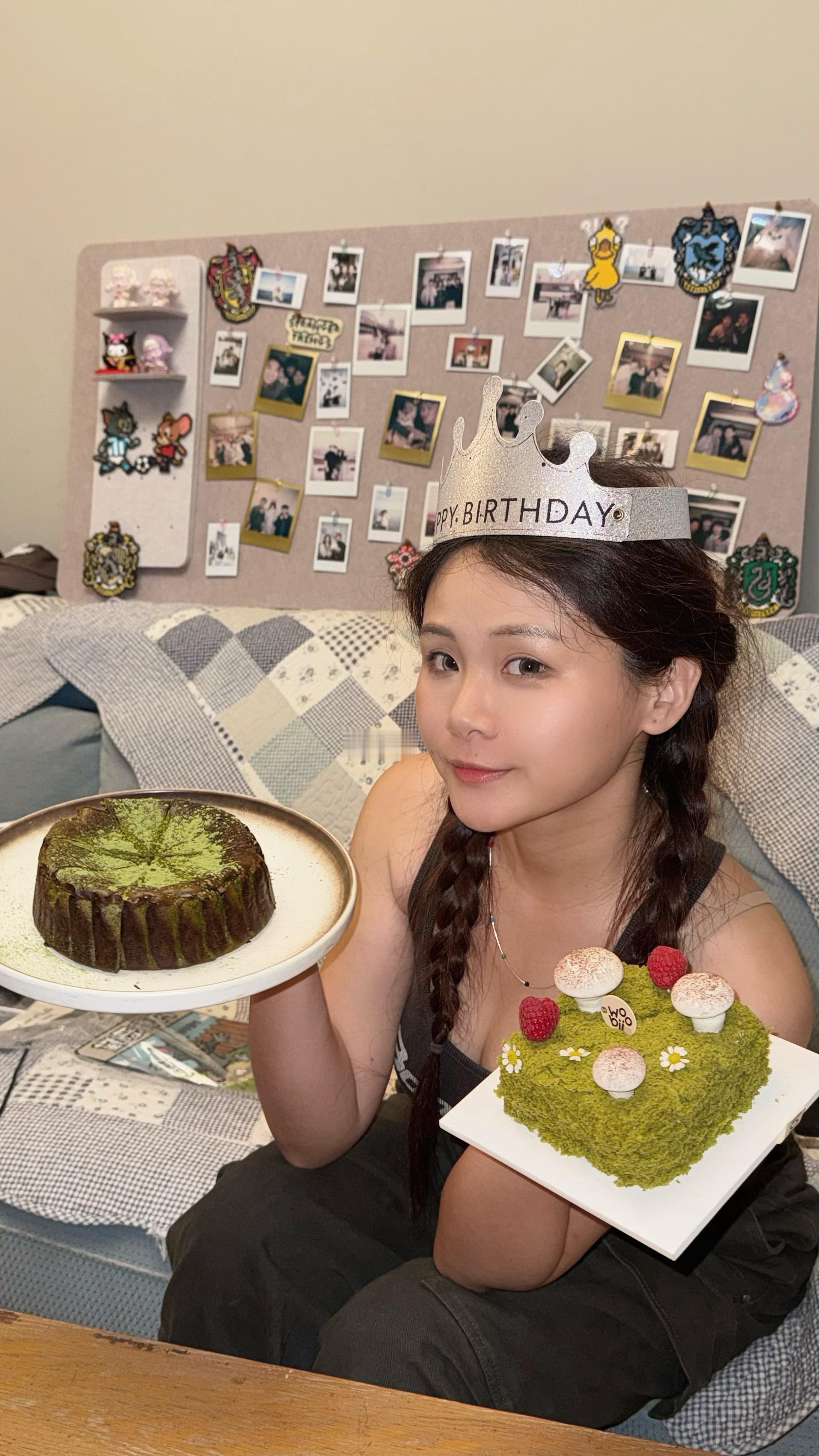 晚上🫘🎶来个直播开箱！把这几天收到的快递和今天收到的生日礼物拆一拆～哈哈哈哈
