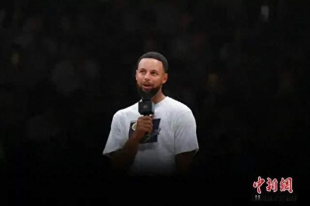 库里空降东莞！NBA巨星助阵粤BA全明星，为草根篮球呐喊
