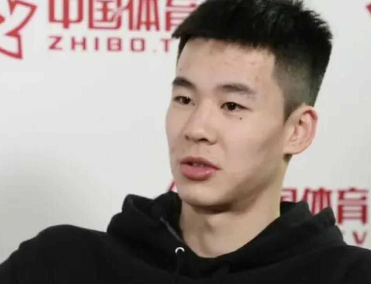 曾碾压徐杰，说让NBA巨星看大门！现在0分0板0助，中国东契奇陨落
郭昊文在CB