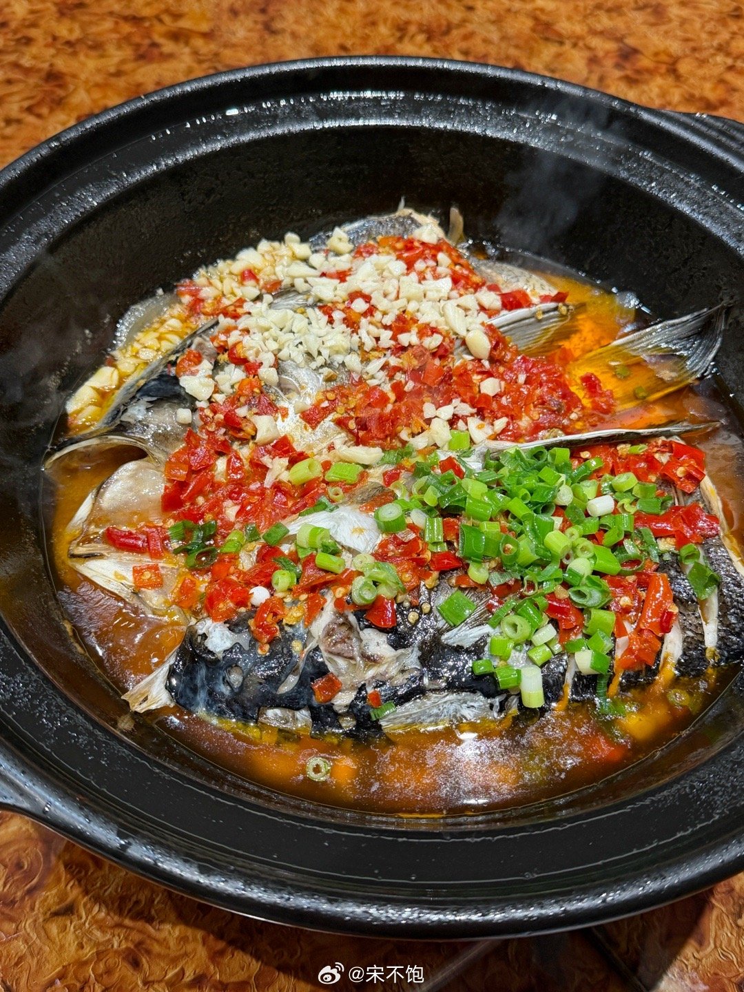 这个代言是时团自己谈下来的吧最近进入无辣不欢的状态，上周还在说趁娃上学在家偷吃辣