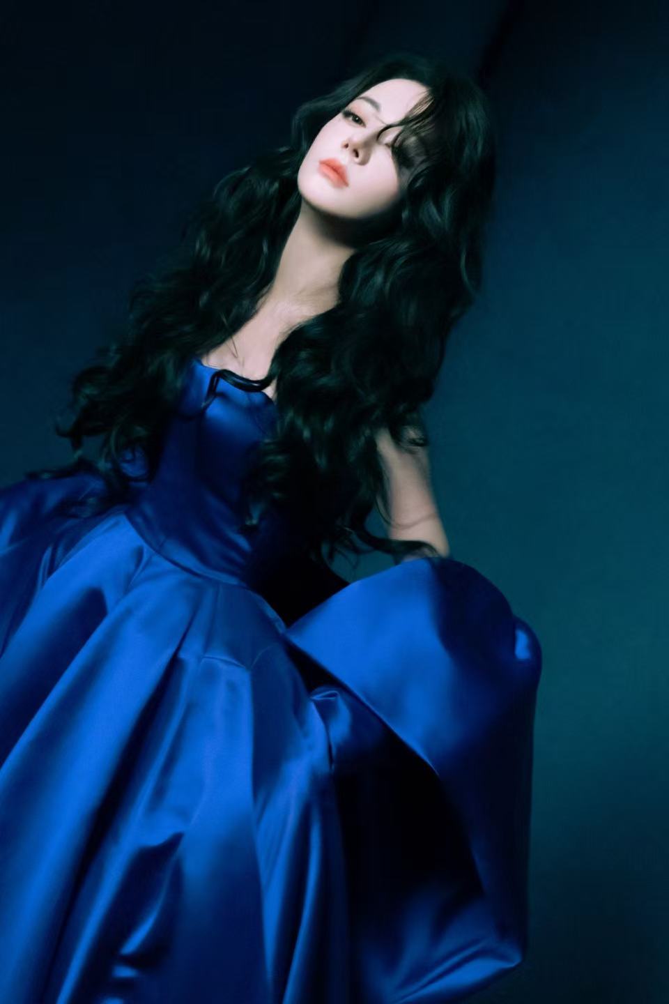 迪丽热巴蓝色妖姬裙蓝色妖姬热巴 热巴蓝色妖姬迪丽热巴