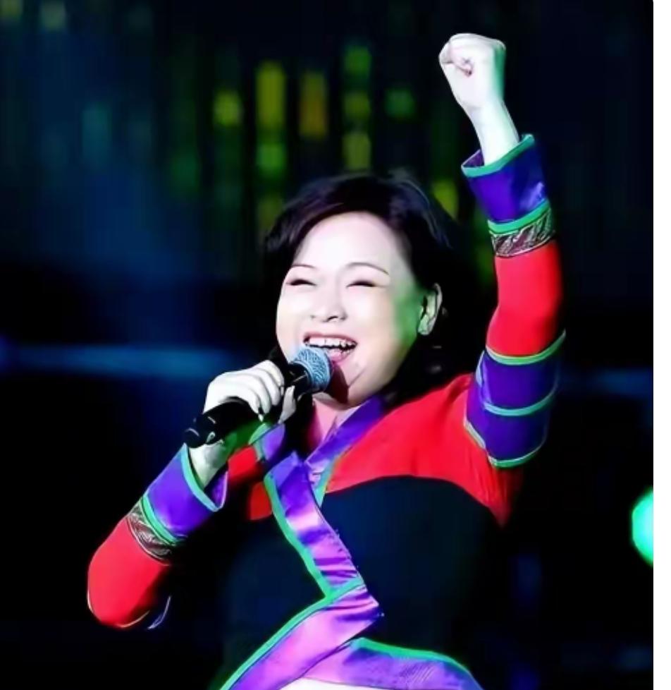 歌星李琼：我这辈子最后悔的事儿，就是让央视主持人朱迅替我报幕娱乐