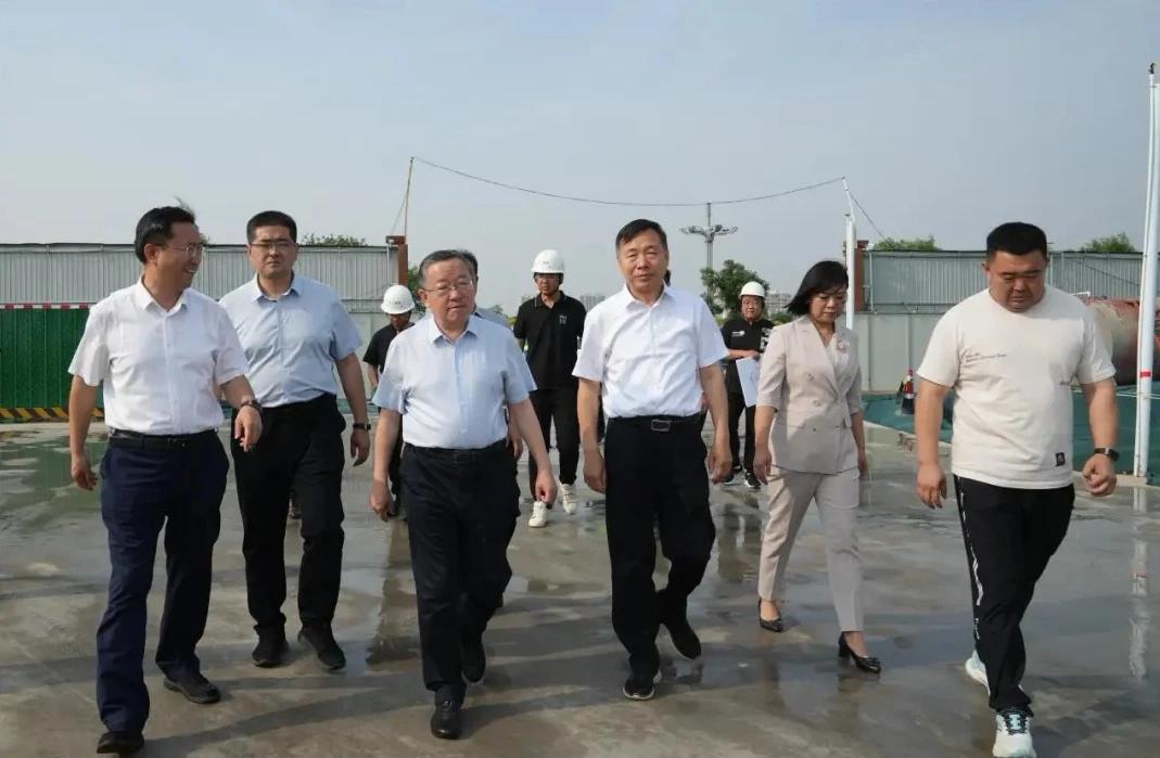 交投集团主要领导到市产业集团所属项目调研指导

5月9日下午，交投集团党委书记、