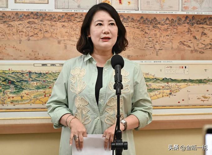 吴思瑶叫嚣：“蔡英文与赖清德分进合击深化欧洲外交”

针对蔡英文近日窜至意大利出