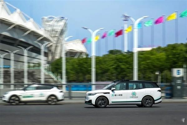 百度：基于大模型技术重构的自动驾驶能够做到安全性高于人类驾驶员10倍以上，安全水