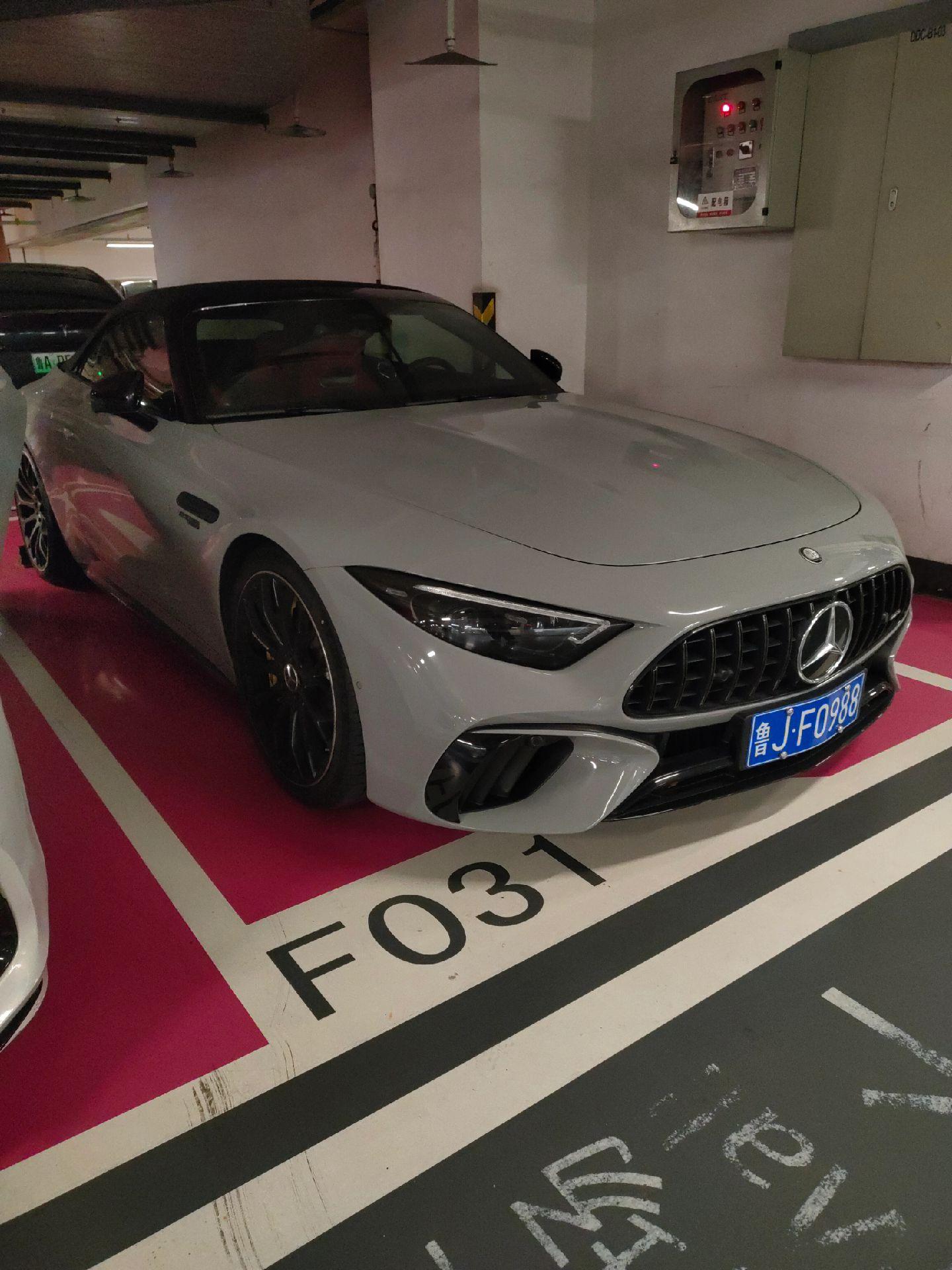 泰安大佬的新款奔驰sl63太好看了