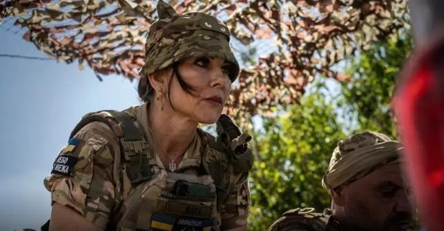 乌军曝出大丑闻：一万多名囚犯组成的“敢死队”，正在前线被消耗殆尽。

乌克兰军队