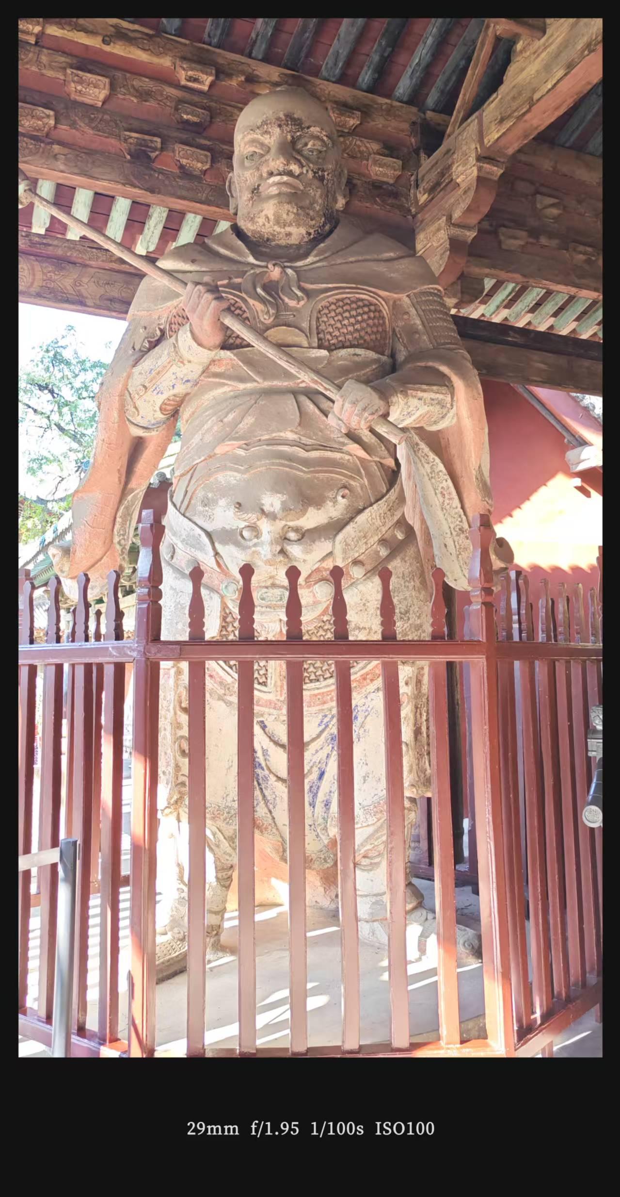 A股节成劫，每逢长假节点，市场往往震荡走弱，节日本该是休整时刻，却屡屡变成股民的
