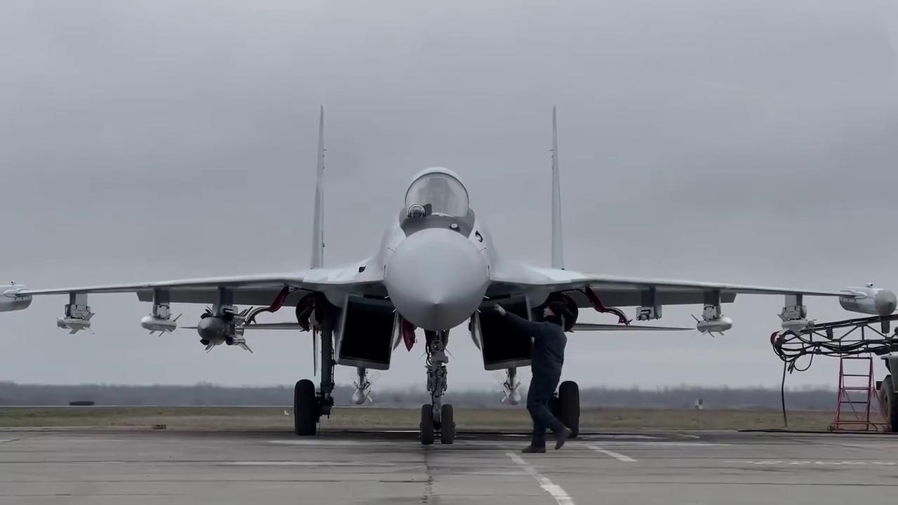 190公里空对空导弹超视距离，击杀米格-29战机：俄军一日连射3架！

近期，乌