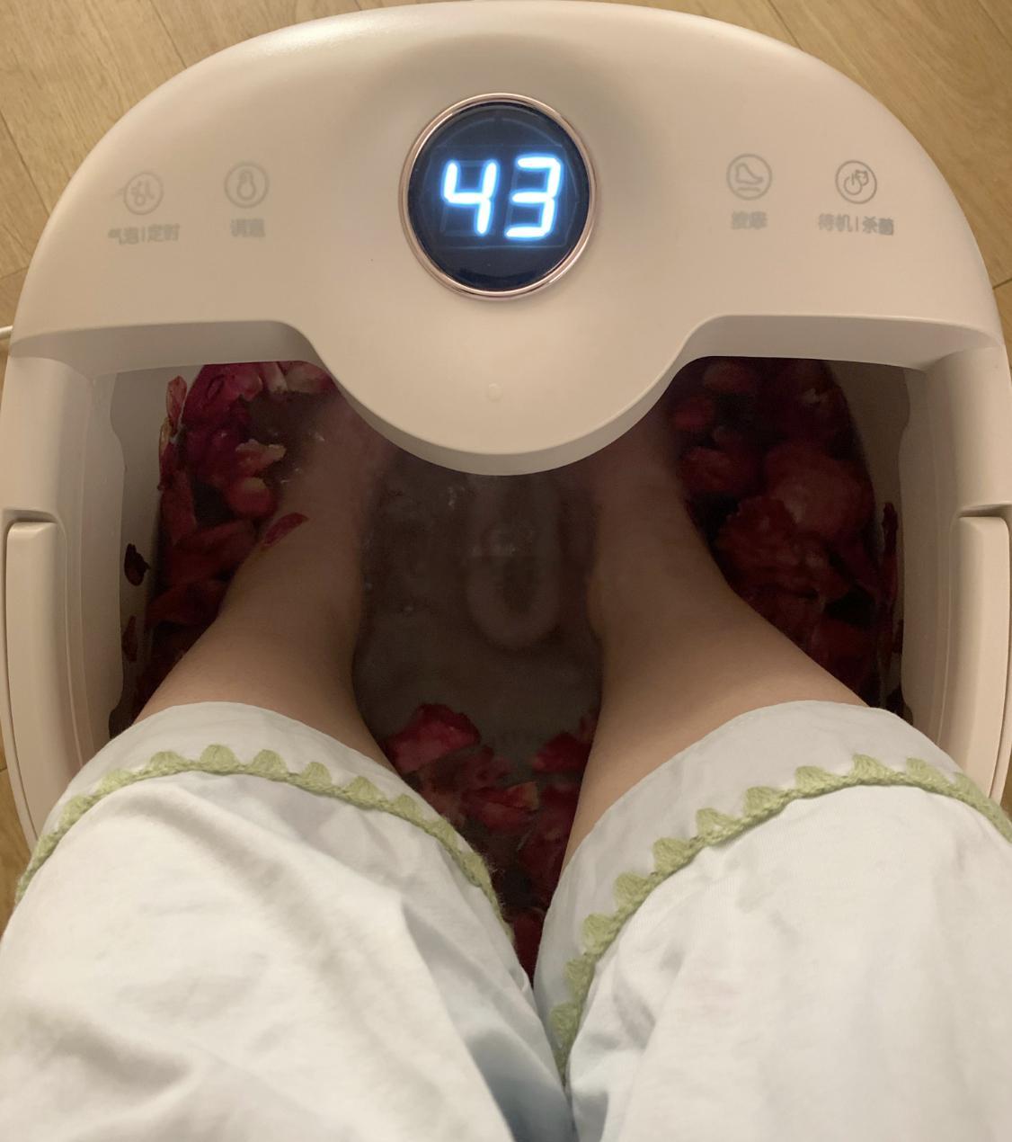 夏天的时候竟然也有粉丝来问我泡脚桶...我天冷的时候用得多,所以这个团一般都在天