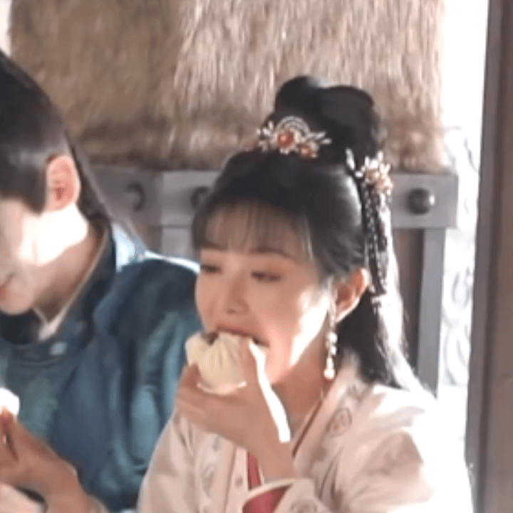 早几个月就好几个瓜主说过是老田了 并且这几个月内真瓜主也一直坚持说是老田 只是今