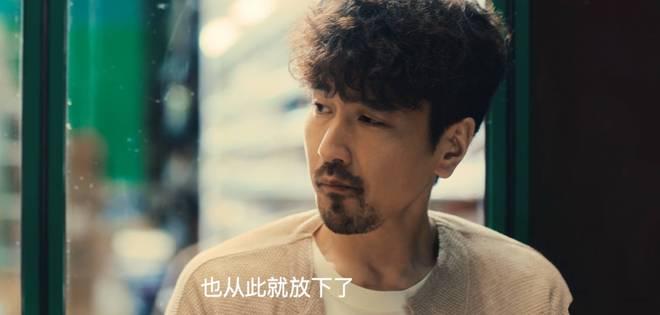 《爱情没有神话》里，看到赵又廷饰演的何韩，竟让人想到了英国喜剧明星卓别林。

何