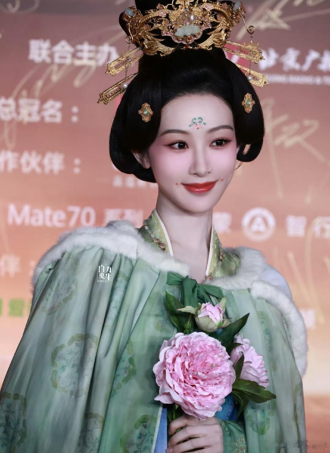 广东卫视黄金档7:35分即将播出国色芳华 山西卫视7.4号黄金档7:35分播出国
