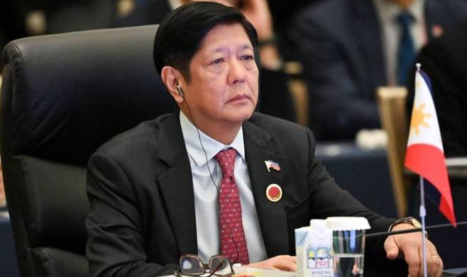 马科斯这回真慌了！中方动真格，通告全球：对菲律宾发出66号公告。

69名中国工