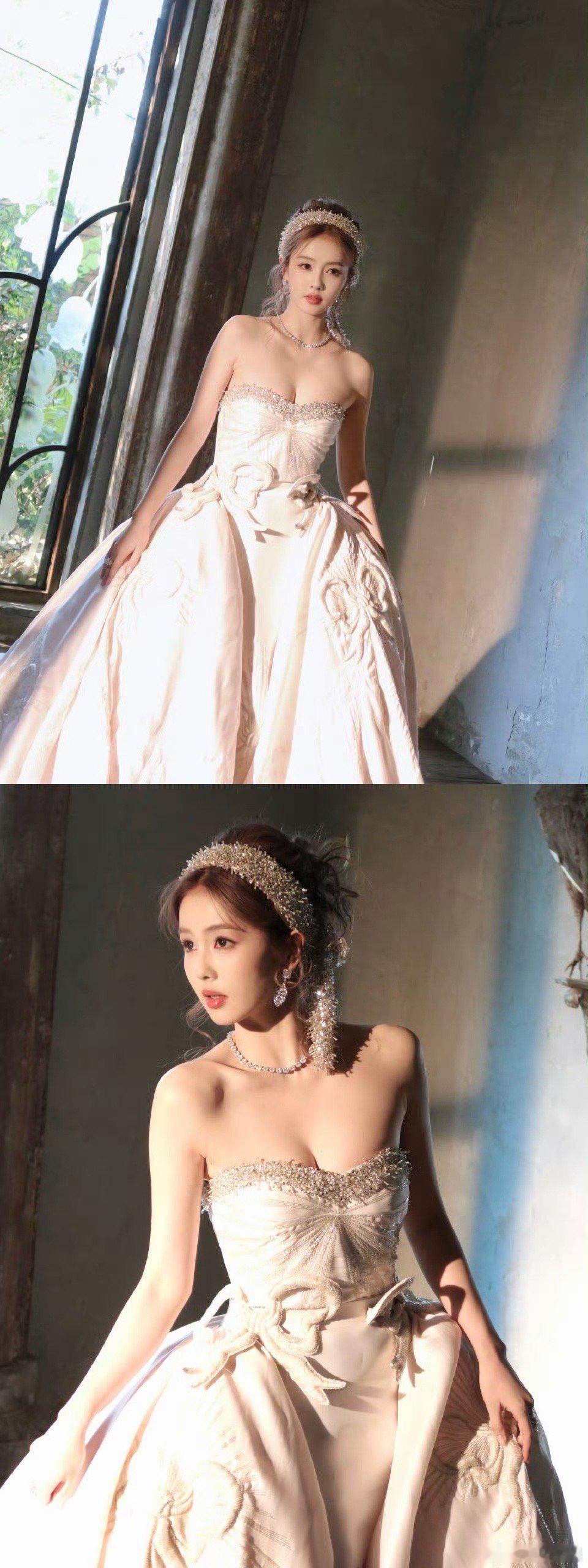 助理回应白鹿美神助理说白鹿美神正确助理说白鹿美神正确，我同意，[可怜][可怜] 