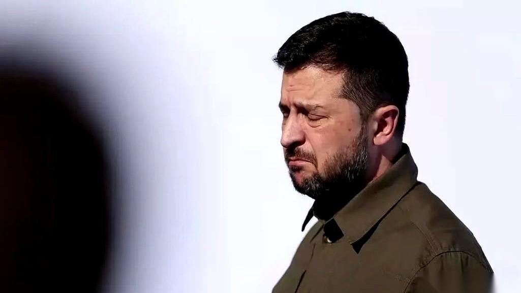 一开始我真信了，就是为了自家门口能清净点，不想让别人把炮架在自己阳台上。
这理由