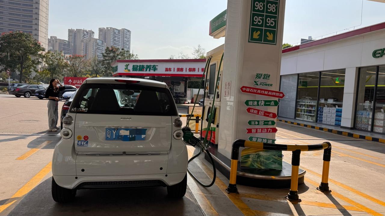 陪了我跟meimei 13万公里，13年的smart
陪伴了那么久，今日它仍能保