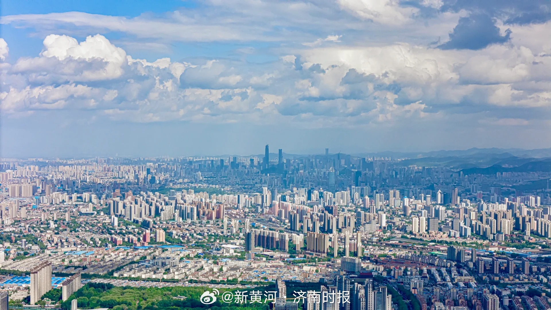 【再获大奖！#济南入选全国人才友好型城市#】9月26日，《2024年人才友好型城