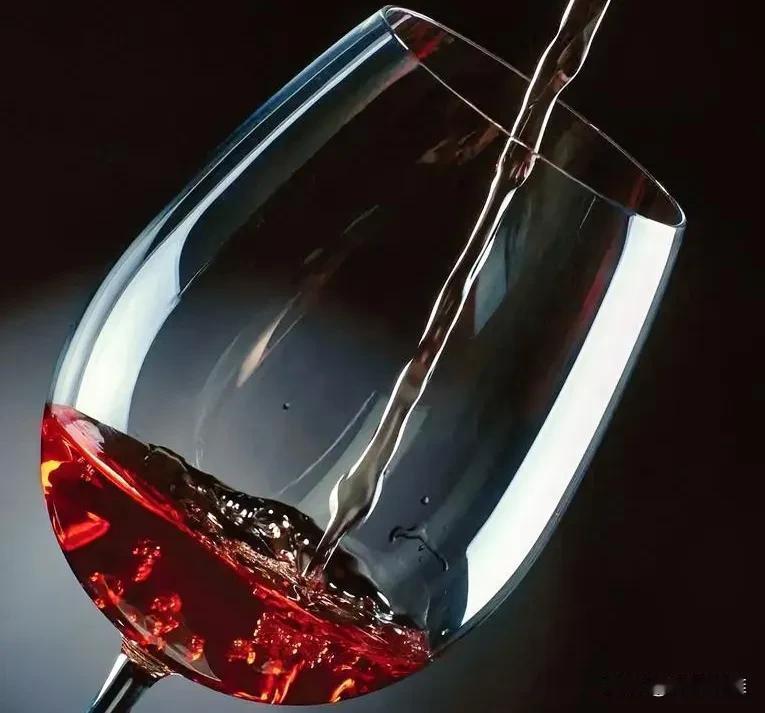 #上联：酒里忧愁少，请高手对下联#

上联：酒里忧愁少
下联:   花外香气多