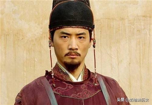 开元年间， 宰相张说、王晙以宰相的身份出任节度使，以应对边境压力，后来，就逐渐演