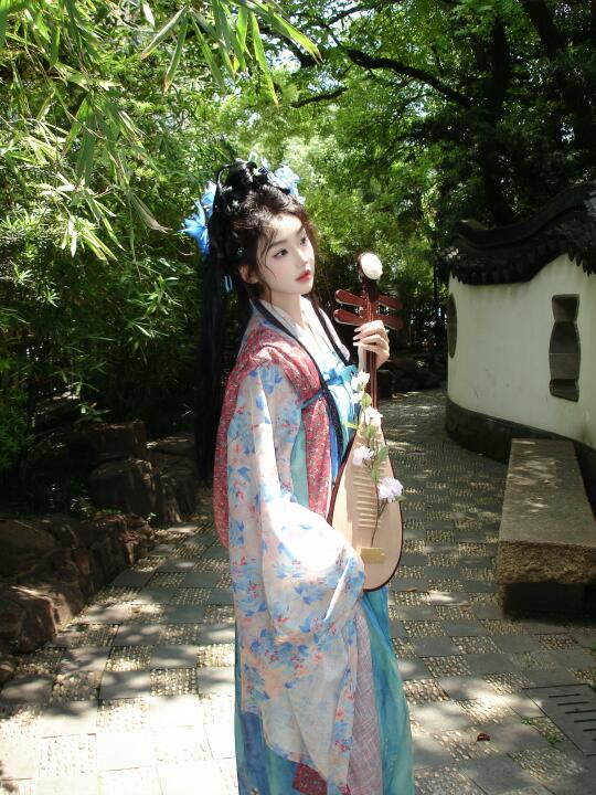 请查收，一位汉服小姐姐的请柬~