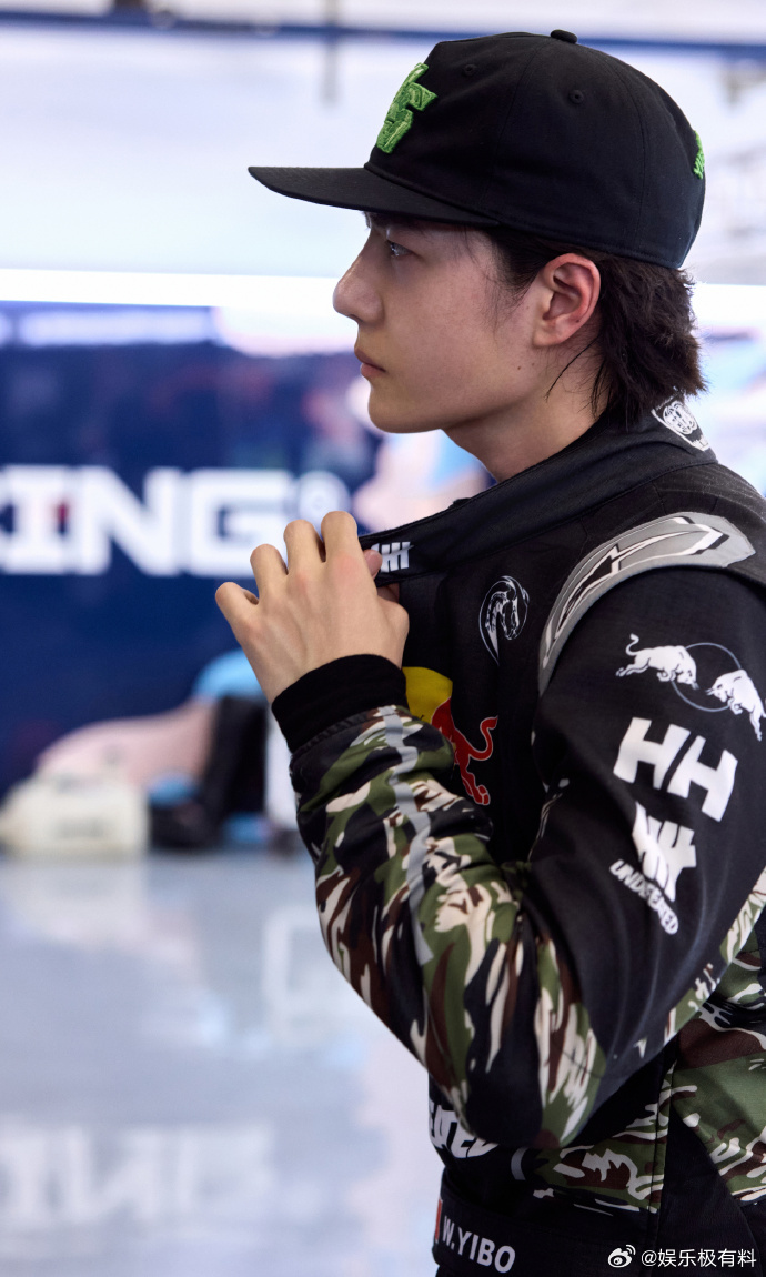 王一博季前测试day2 王一博在速度里找平衡王一博季前测试 day2 王一博在速