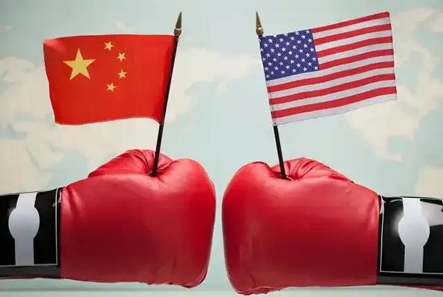 又要谈谈了，
据悉，近日在美方多次恳求下，中美双方将会展开新一轮的贸易磋商。
同