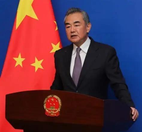 刚刚注意到王毅外长对日本首相的最新称呼变了，从直呼其名“高市早苗”改成了“日本现
