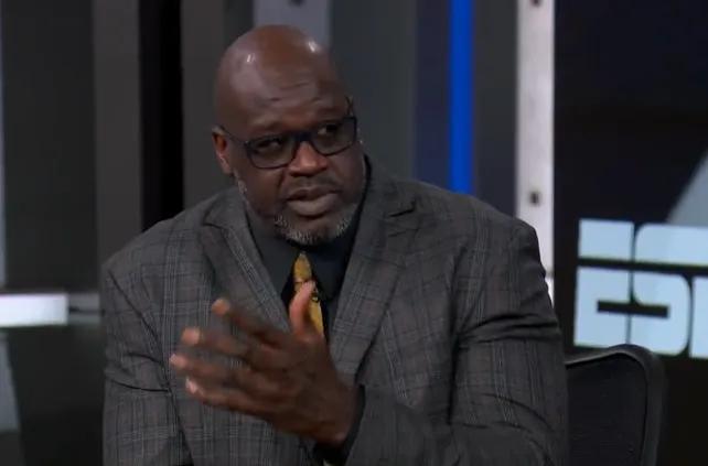 经常偷懒！奥尼尔批评艾顿：

“艾顿没资格看轻卡佩拉。”

“卡佩拉每场比赛都拼