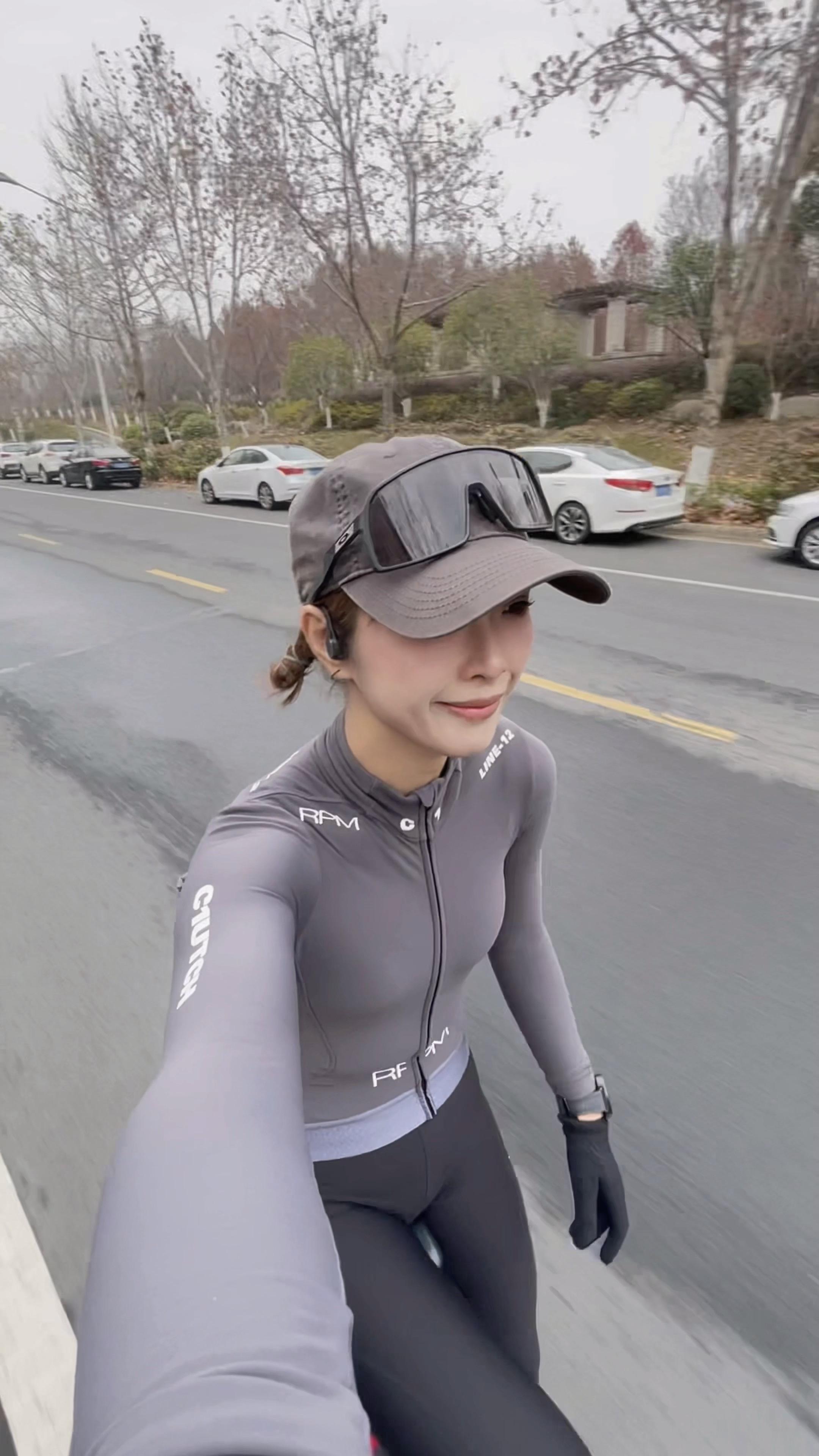 平凡日子依然会有光。这调皮的天气，呼吸都是心冻的感觉   🎀