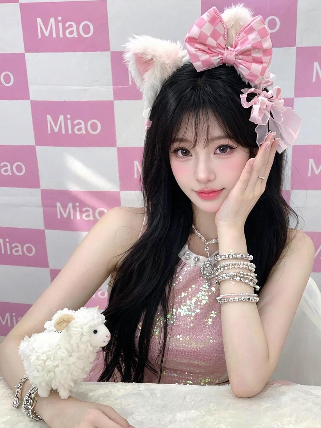 门没锁是谁溜进我的心房了⌯ᵔ⩊ᵔ⌯ಣ（也是拍上idol写真馆了