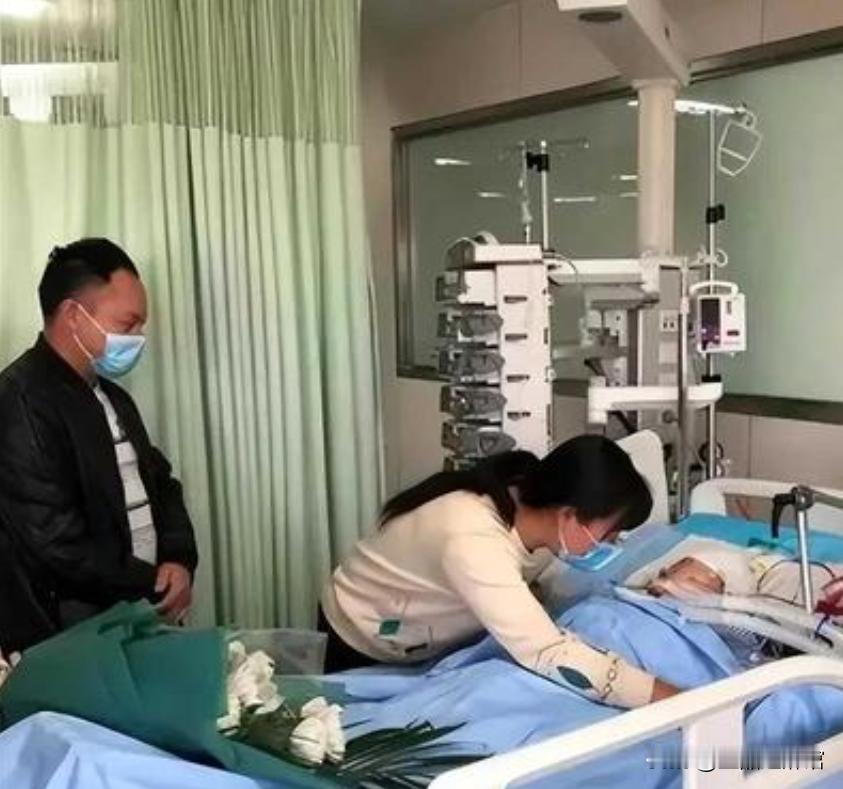 2022年，高三女生在高考前，在家吞药而亡，父母忍痛把她的器官全部捐出来，就在父