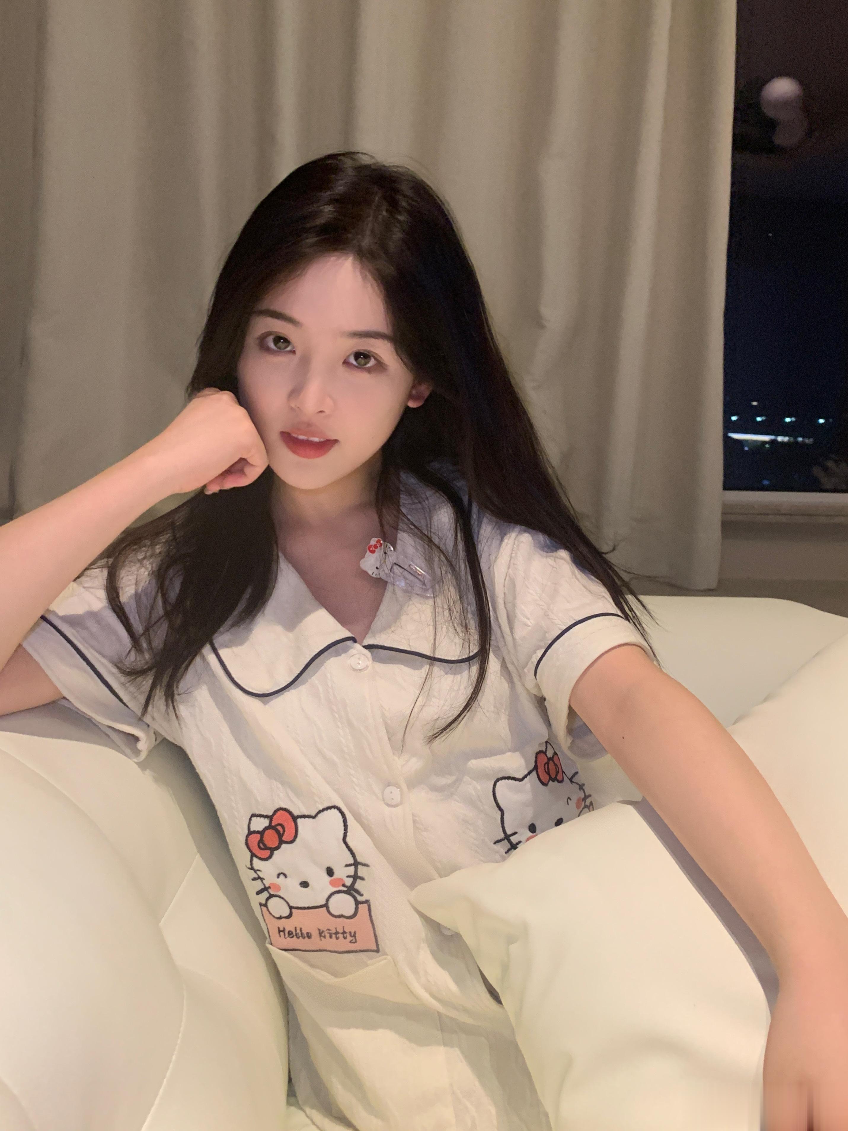  女人买的睡衣 人和衣服都是我的心头爱 ​​​