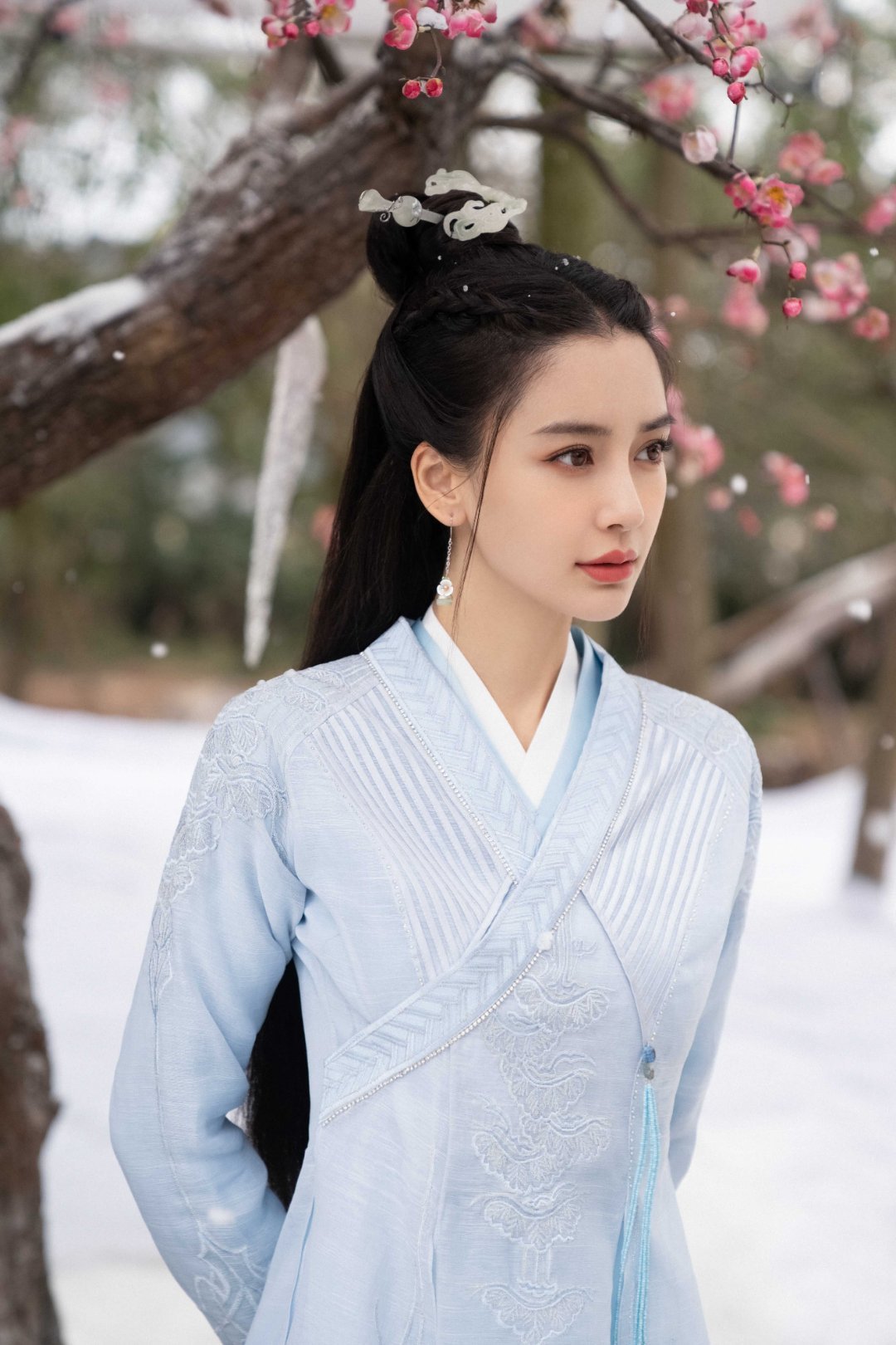 angelababy angelababy 你的声音像治愈良药，抚平我所有焦虑，