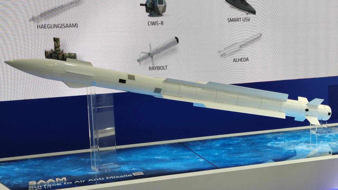 LIMA’25，韩国LIG公司展示的防空导弹模型。