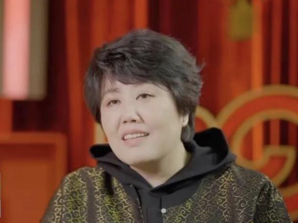 于蕾5连任，继续担任2027年春晚总导演的消息传出后，引发了全网的讨论。

很多