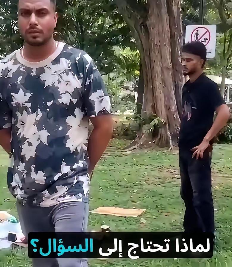 我们为什么要收拾？

一个中国女人，在公园里拦住了几个正要离开的印度游客，直接问